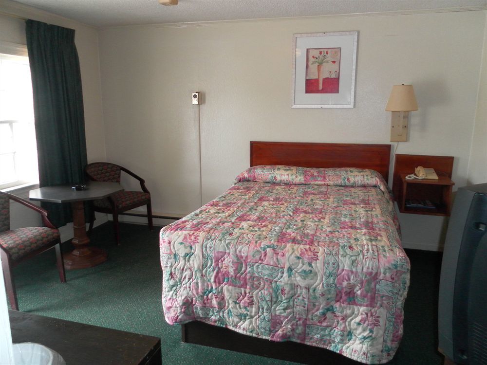 Tide Water Motel Hayes Ordinary Экстерьер фото