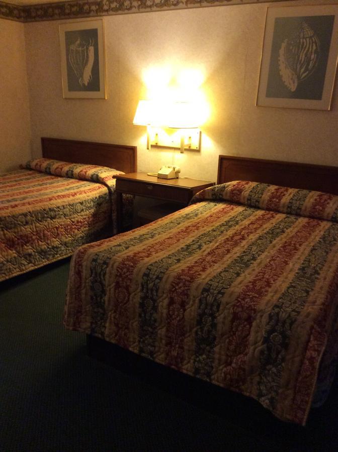 Tide Water Motel Hayes Ordinary Экстерьер фото